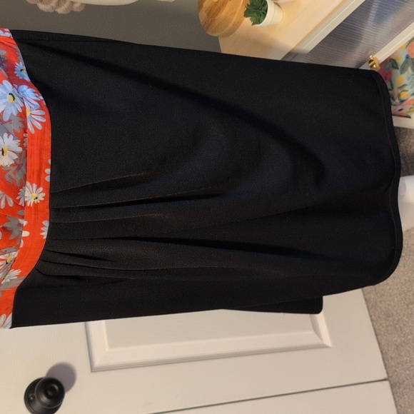 Flutter Women's Red and Black Floral Cocktail Dress - Picture 3 of 7